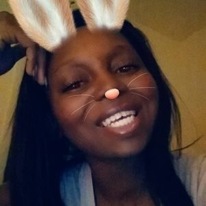 Meet your Posher, Lanae